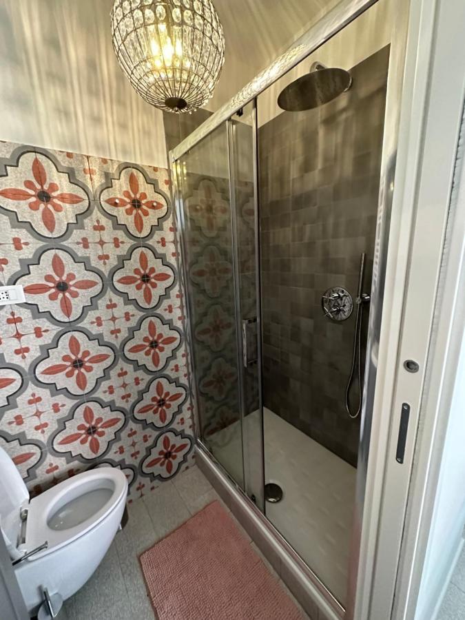 Elegante Stanza Rossa Mottino23 Bed and Breakfast Lerici Εξωτερικό φωτογραφία